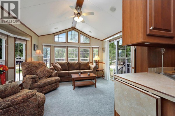 Dining room - 4862 Lynx Drive, Radium Hot Springs, BC V0A1M0 Photo 3