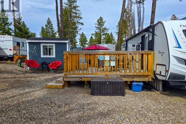 4868 Riverview Drive Lot# 146, Edgewater, BC V0A1E0 Photo 2
