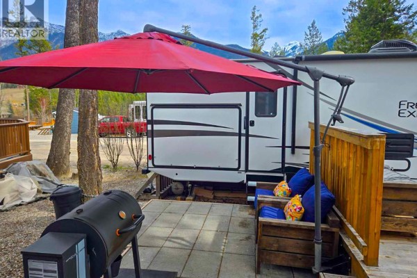 4868 Riverview Drive Lot# 146, Edgewater, BC V0A1E0 Photo 3