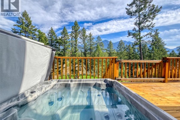 Full bathroom - 4868 Riverview Drive Unit# 81, Edgewater, BC V0A1E0 Photo 3