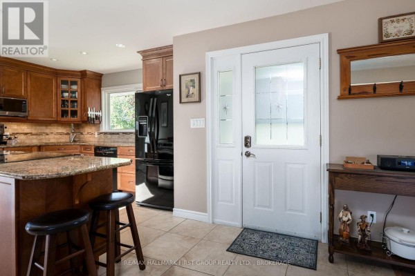 Laundry room - 487 Coronation Boulevard, Kingston, ON K7M5R1 Photo 3