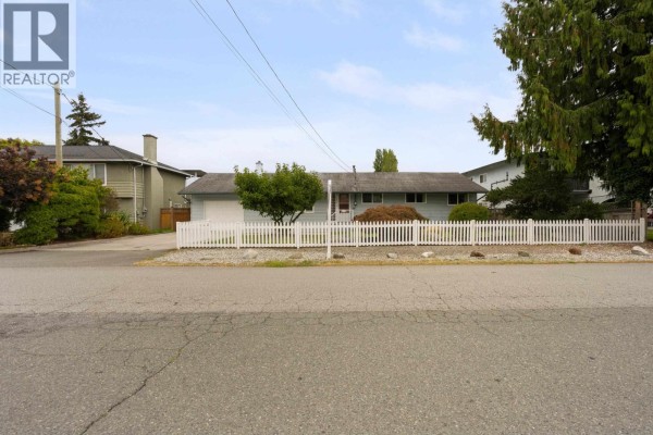 4872 58 Street, Delta, BC, photo 2