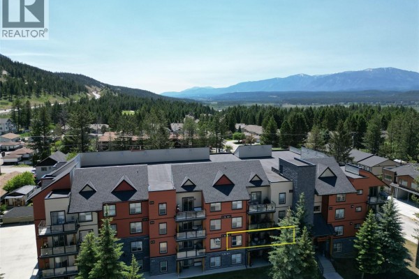 4pc Ensuite bath - 4874 Stanley Street Unit# 205, Radium Hot Springs, BC V0A1M0 Photo 2