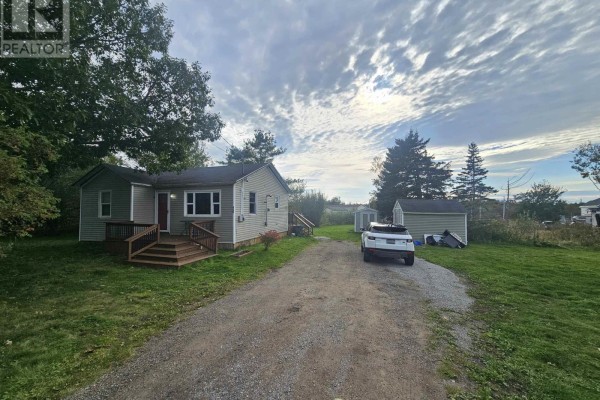 Living room - 488 Donkin Morien Highway, Tower Road, NS B1B1W1 Photo 2