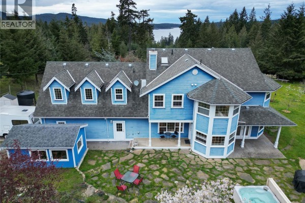 Family room - 488 Mckercher Rd, Mayne Island, BC V0N2J2 Photo 5