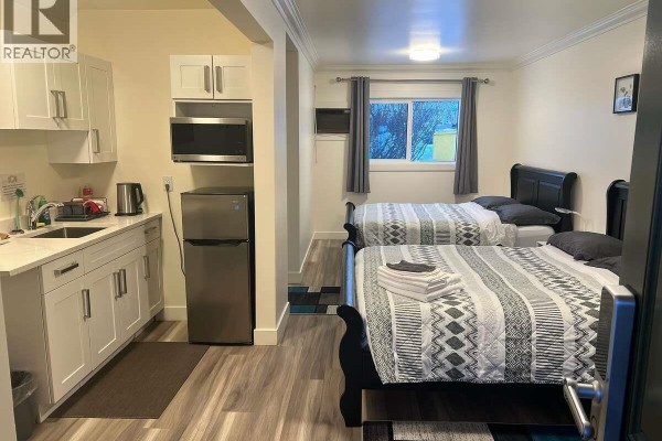 4881 St Mary's Street, Radium Hot Springs, BC, photo 2