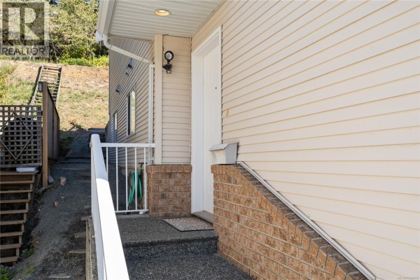 Primary Bedroom - 4884 Fairbrook Cres, Nanaimo, BC V9T6I6 Photo 4