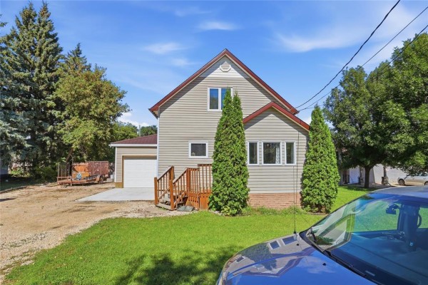 489 Cote Avenue W, St Pierre Jolys, MB, photo 3