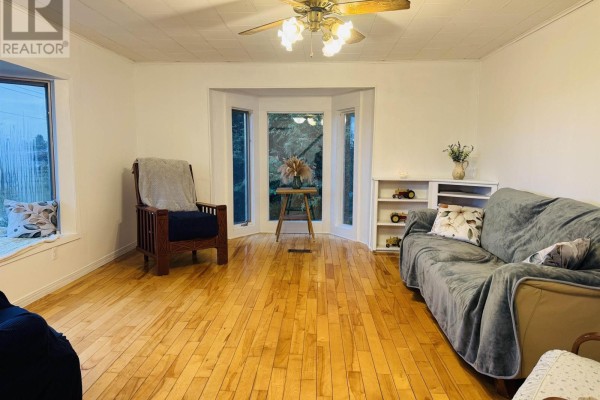 Living room - 489 Prospect Road, Parrsboro, NS B0M1S0 Photo 5