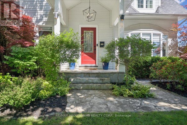 Storage - 489 Rebecca Street, Oakville, ON L6K1K8 Photo 4