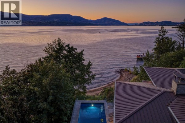 4896 Lakeshore Road, Kelowna, BC, photo 3