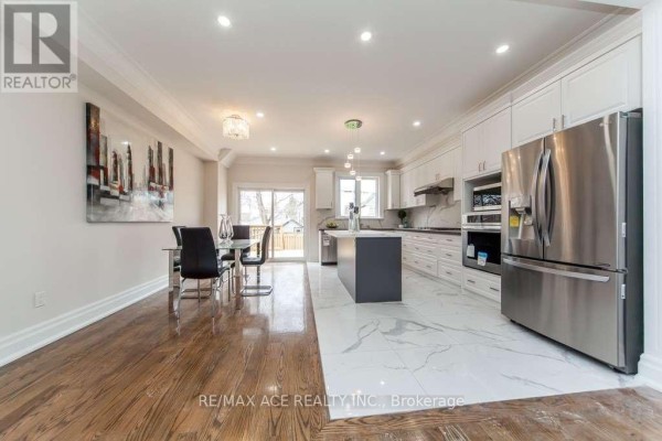 Dining room - 48a Leyton Avenue, Toronto, ON M1L3T7 Photo 4