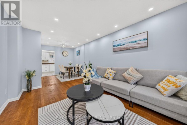 49 - 100 Burrows Hall Boulevard, Toronto, ON M1B1M7 Photo 5
