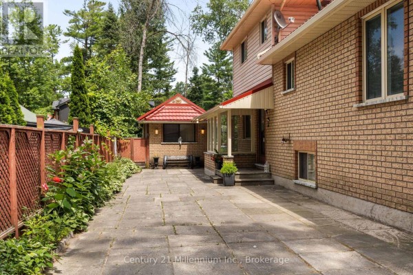 49 32nd Street N, Wasaga Beach, ON, photo 2