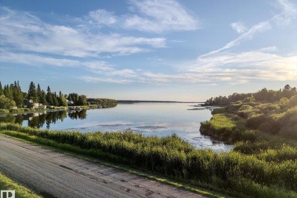 49 5323 Township Road 541a, Rural Lac Ste  Anne County, AB, photo 2