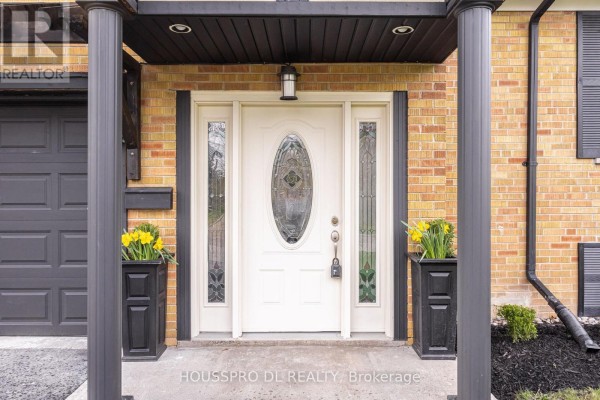 49 Bowerbank Drive, Toronto, ON, photo 3