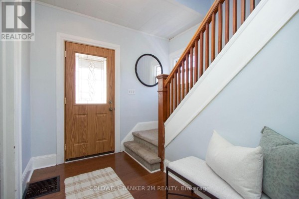 Bedroom 2 - 49 Brock Street E, Oshawa, ON L1G1R8 Photo 5