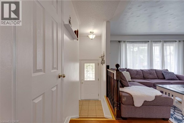 Recreation room - 49 Carnaby Crescent, Kitchener, ON N2A1M6 Photo 4