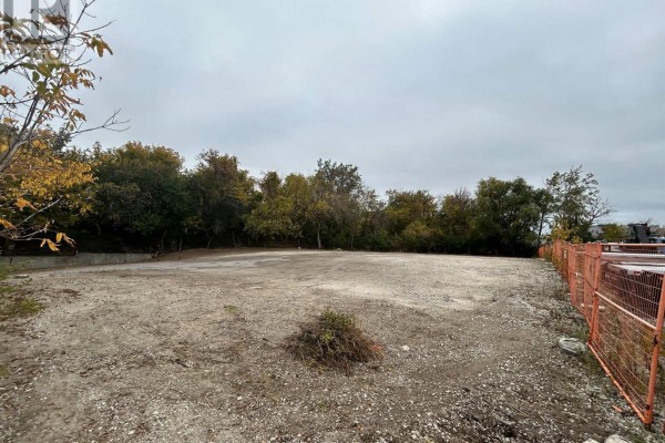 49 Cranfield Road, Toronto, ON M4B3H3 Photo 4