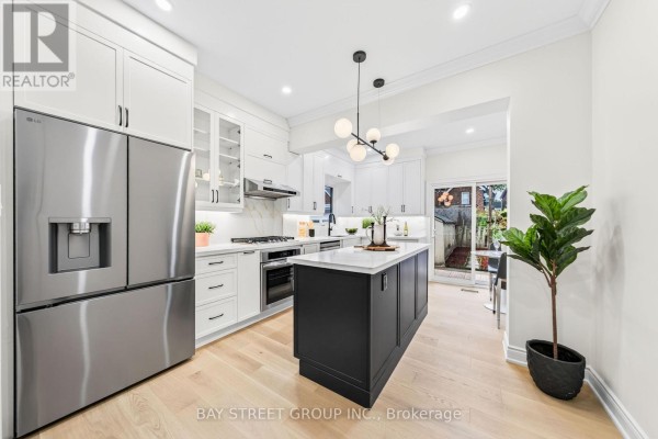 49 Emerson Avenue, Toronto, ON, photo 2