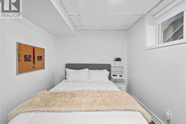 Bedroom - 49 Gill Road, Grand Bend, ON N0M1T0 Photo 3