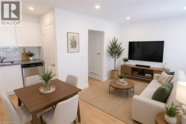 Eat in kitchen - 49 Gladstone Avenue Unit# 2 (second Floor), Hamilton, ON L8M2H7 Photo 5
