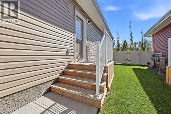 Foyer - 49 Golden Crescent, Red Deer, AB T4P2P9 Photo 4