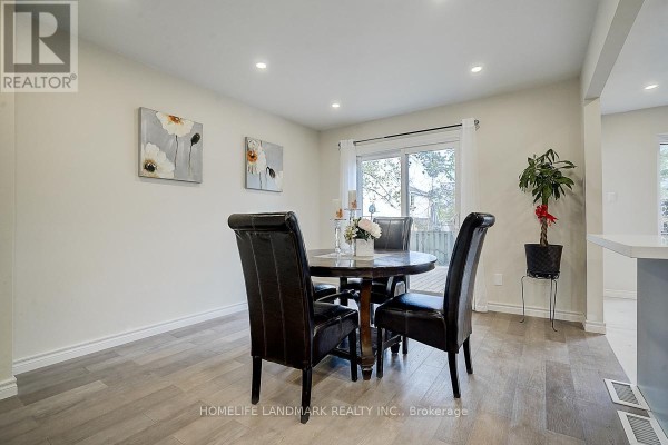 Dining room - 49 Grenbeck Drive, Toronto, ON M1V2H5 Photo 4