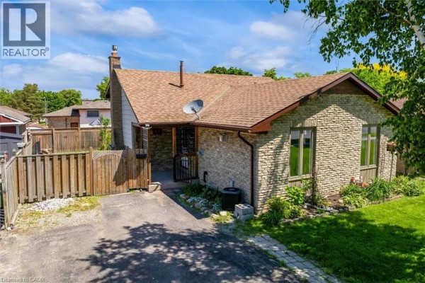 49 Grove Avenue, St  Catharines, ON, photo 2