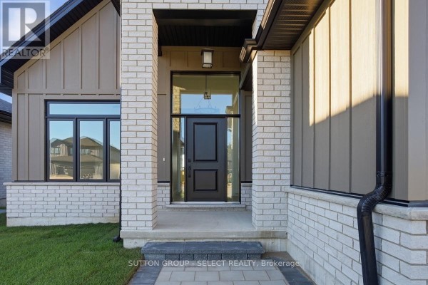 Kitchen - 49 Hardy Drive, Strathroy Caradoc, ON N7G0G2 Photo 4