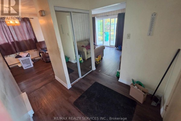 Primary Bedroom - 49 Huntingwood Crescent, Brampton, ON L6S1S5 Photo 4