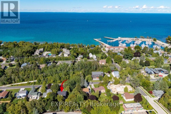 49 King Street W, Blue Mountains, ON, photo 3