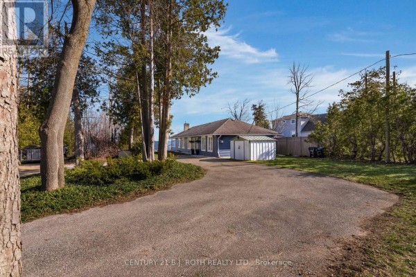 49 Lakeshore Road E, Oro Medonte, ON, photo 3
