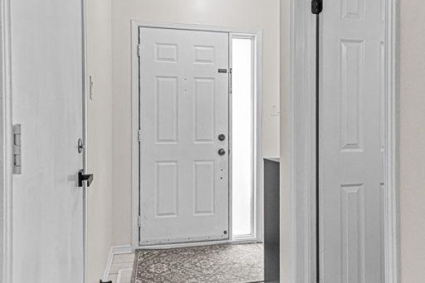 49 Longshire Circle, Ottawa, ON K2J4K7 Photo 4