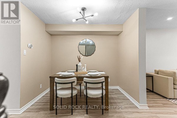 49 Longshire Circle, Ottawa, ON K2J4K7 Photo 5