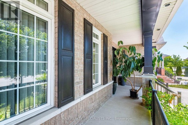 Other - 49 Maisonneuve Boulevard, Brampton, ON L6P1Y7 Photo 5