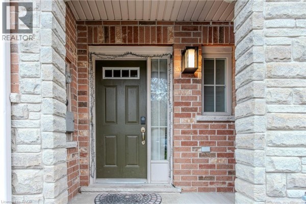 49 Marina Point Crescent, Hamilton, ON, photo 2