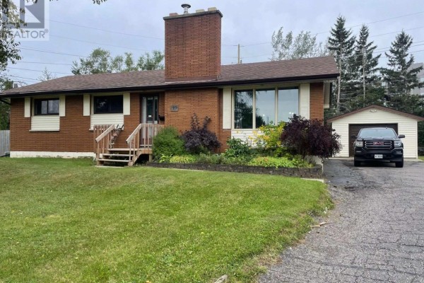 49 Melon Street, Thunder Bay