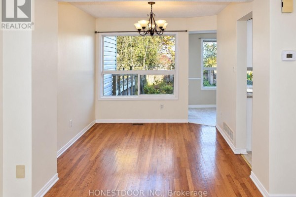 49 Mullcraft Crescent, Ottawa, ON K2J4P7 Photo 5