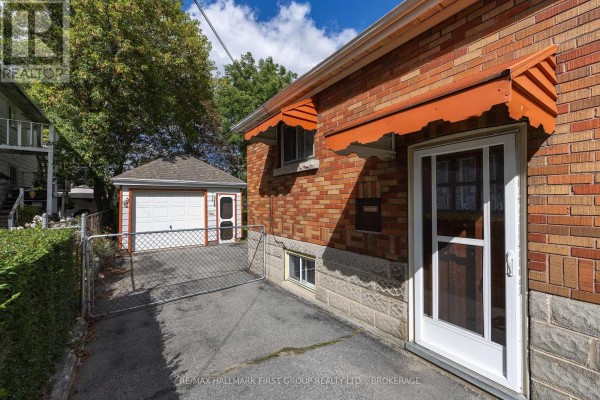 Laundry room - 49 Park Street, Kingston, ON K7L1J7 Photo 3