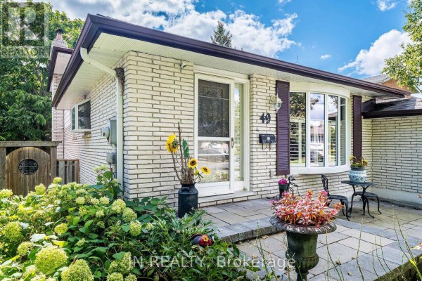 Laundry room - 49 School Street, East Gwillimbury, ON L9N1K6 Photo 5