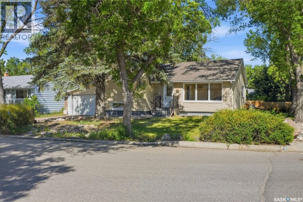 Kitchen - 49 Scott Street, Regina, SK S4S4A1 Photo 3