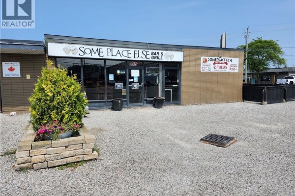 49 Scott Street W Unit# A, St  Catharines, ON, photo 2