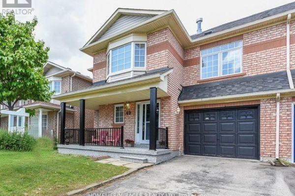 49 Seaside Circle, Brampton, ON, photo 2