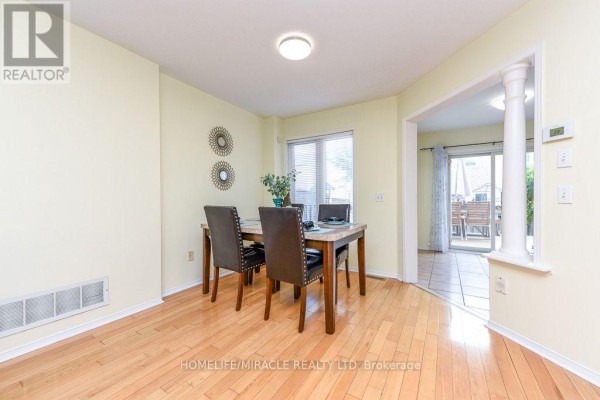 Primary Bedroom - 49 Seaside Circle, Brampton, ON L6R2G7 Photo 5