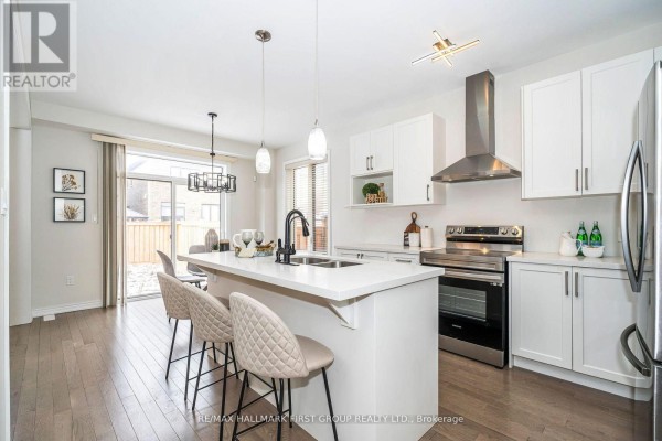 Eating area - 49 Walter Clifford Nesbitt Drive, Whitby, ON L1P0G5 Photo 4