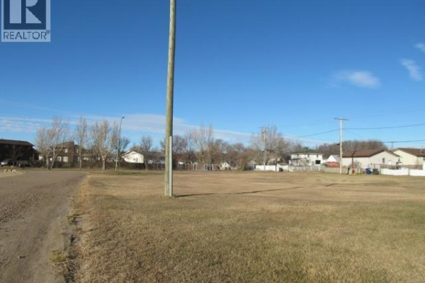 490 5th Street W, Shaunavon, SK S0N2M0 Photo 4