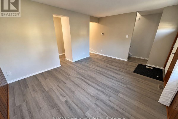 Primary Bedroom - 490 Lanark Crescent, Thunder Bay, ON P7A7P9 Photo 4
