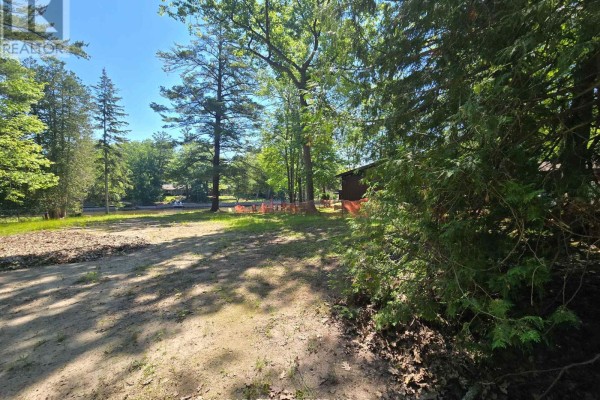 490 Oxbow Park Drive, Wasaga Beach, ON, photo 3
