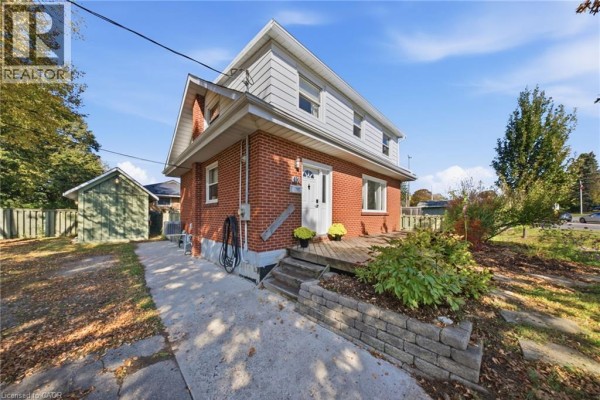 Family room - 490 Speedvale Avenue E, Guelph, ON N1E1P3 Photo 2